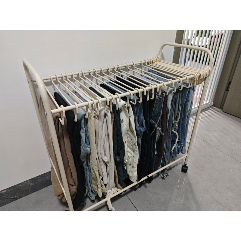 Baby Nursery Hooks - Regulowany organizer na ubranka dziecięce -