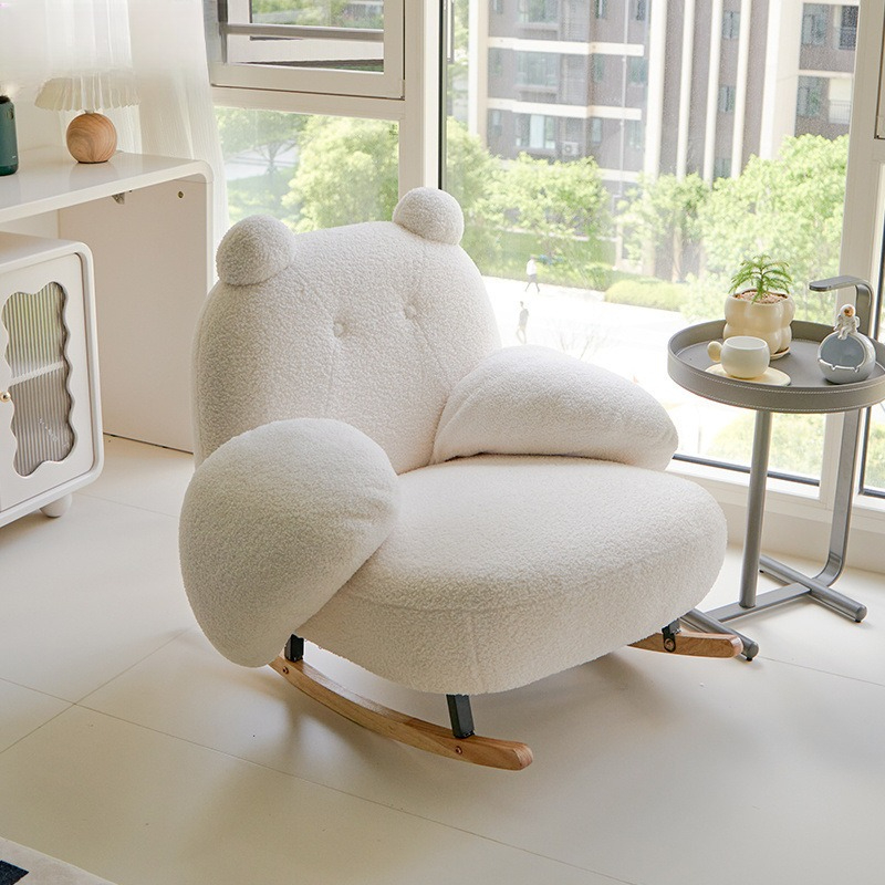 Fotel bujany Bear Hug, uroczy  – Rocking Chair Nursery recenzja i cena